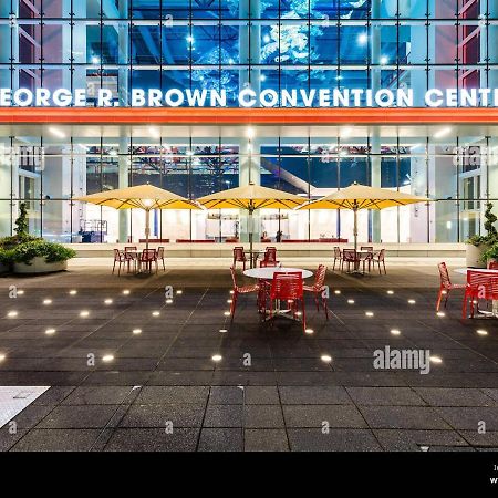 Downtown Hou 1Br Rental Car Available!! Pool Wifi ヒューストン エクステリア 写真