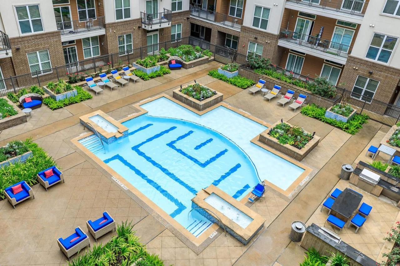 Downtown Hou 1Br Rental Car Available!! Pool Wifi ヒューストン エクステリア 写真